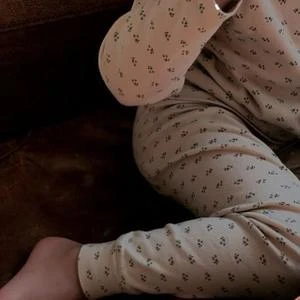 Poudre Organickids Unisex Poudre Organic Arbousier Pyjama Set - Honey Print - Image 3