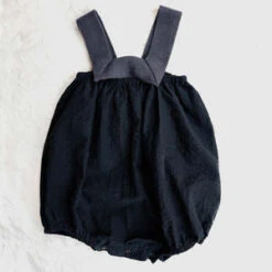 Pequeno ToconKids Pequeno Tocon Baby One Piece Bubble Knit Romper - Black